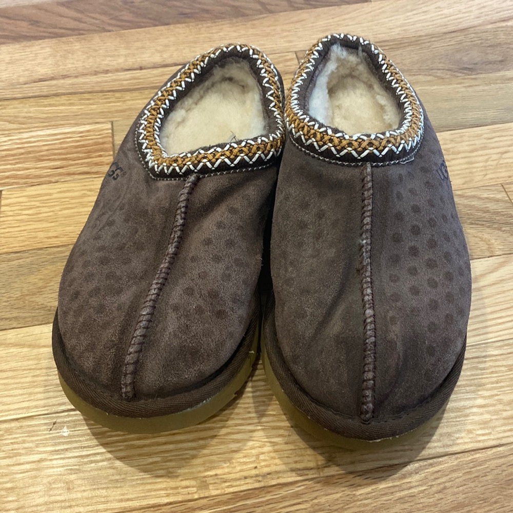 Ugg Tasman slipper in brown - size 9